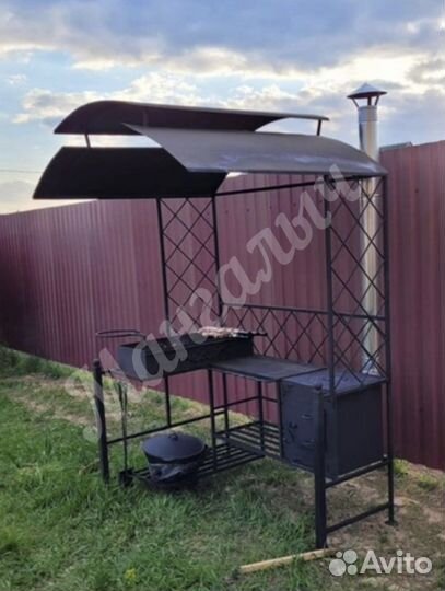 Мангал с крышей