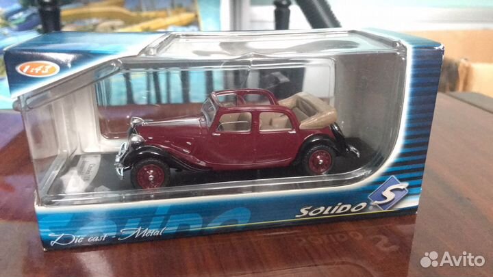 Citroen Tractio11, 1938 Solido металл 1:43