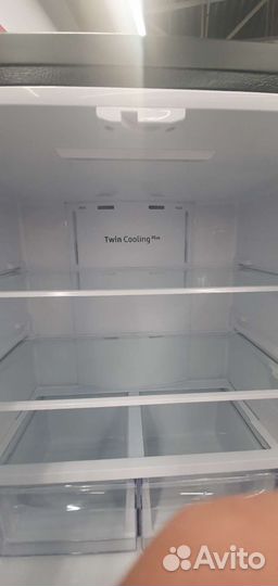 Холодильник samsung новый