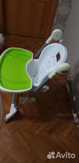 Столик для кормления ребенка