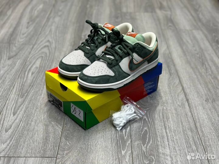 Кроссовки Nike SB Dunk Low