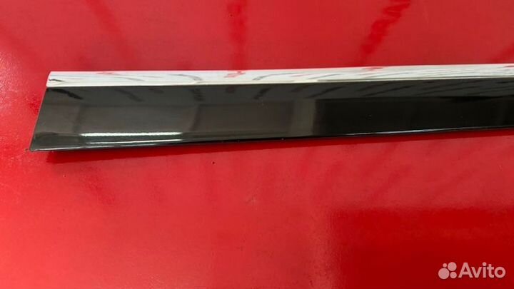 Молдинг двери передний правый Audi A6 C6 2.8 ccea