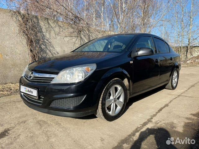 Opel Astra 1.6 МТ, 2011, 105 000 км