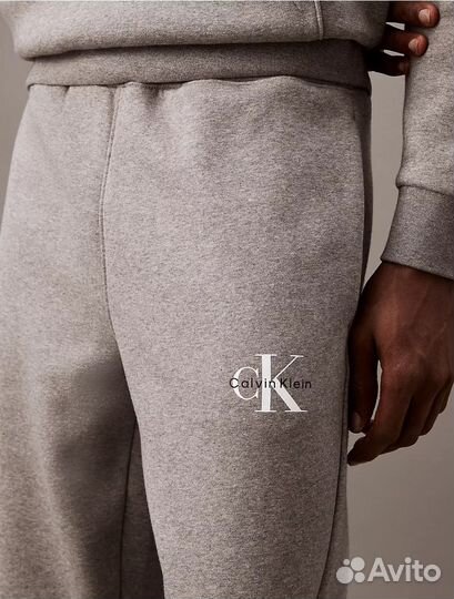 Спортивный костюм Calvin Klein новый оригинал р.M