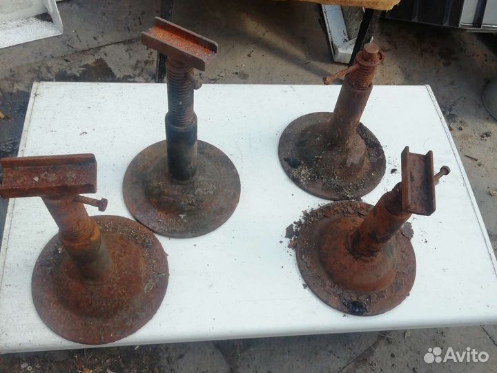 Подставка под авто