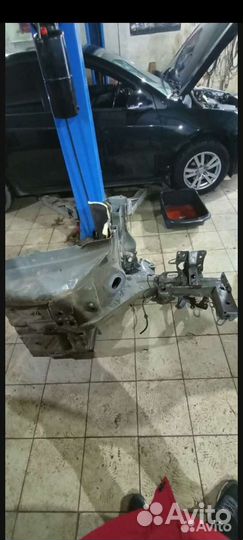 Лонжерон Меган 2 левый