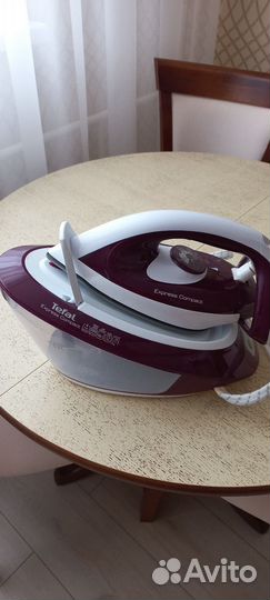 Утюг с парогенератором tefal