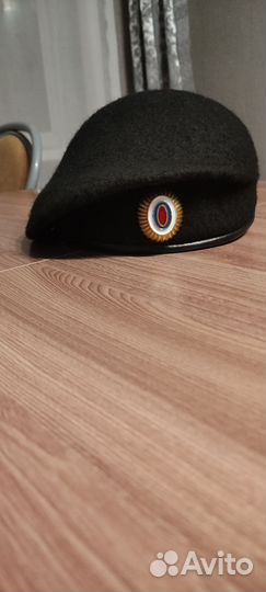 Берет черный 57 размер