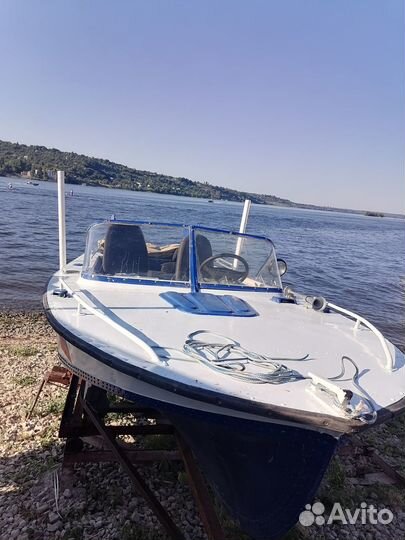 Катер Амур - М