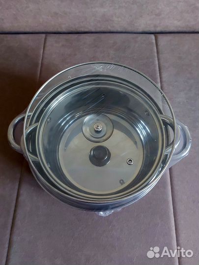 Набор кастрюль с крышками 3л. + 5,5л. Новый