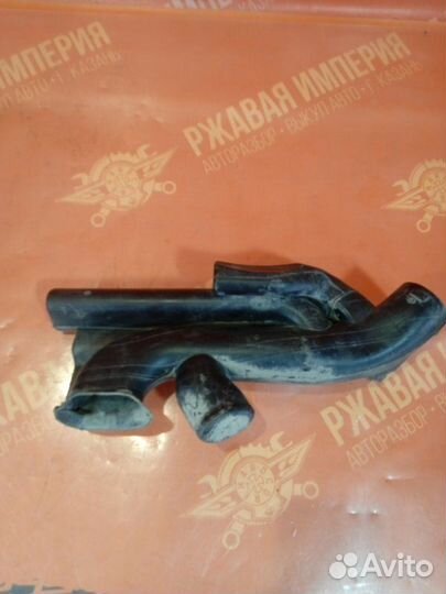 Воздухозаборник Opel Astra H хэтчбек