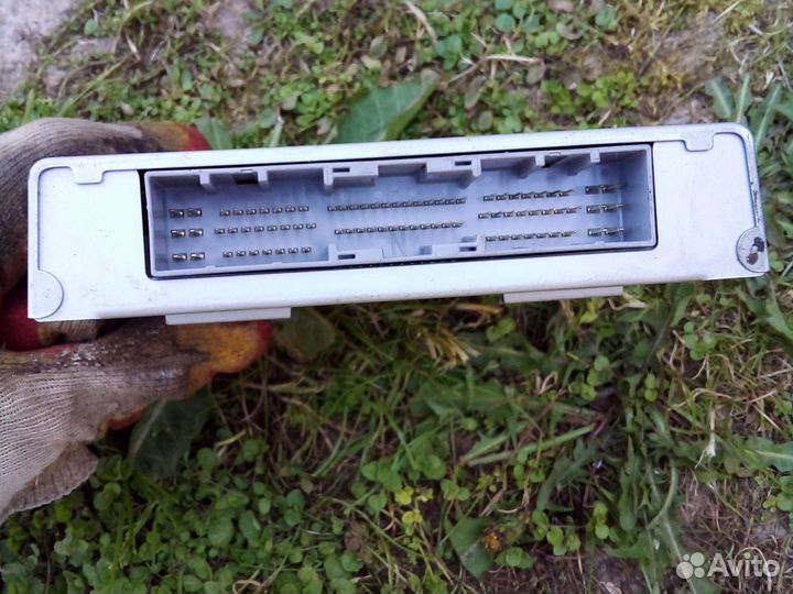 Блок управления двигателем SR20DE