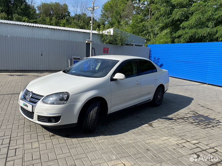Volkswagen Jetta 1.6 МТ, 2010, 220 000 км
