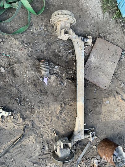 Продам балку ваз 2114