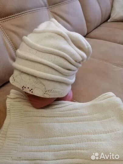 Шапки женские с шарфом