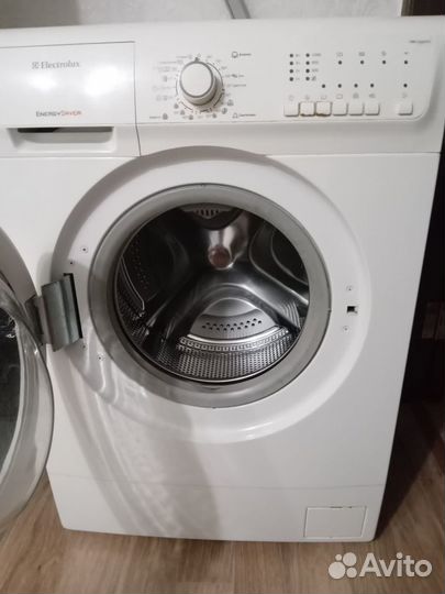 Стиральная машина бу в отличном состоянии