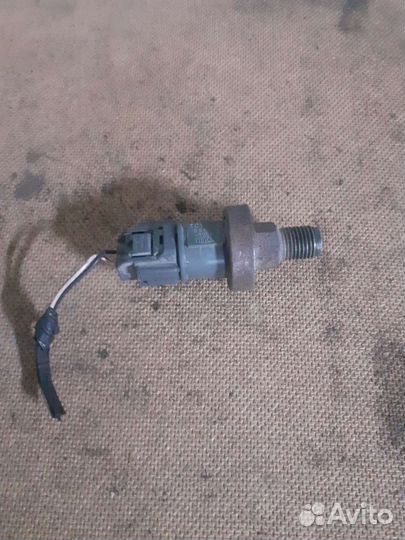 Датчик давления масла в гур Toyota Estima TCR20