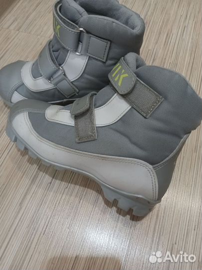 Ботинки лыжные детские 31-32 размер