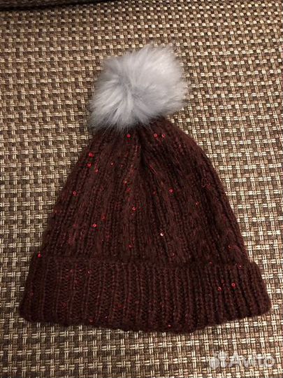 Шапки, палантин (шарф)