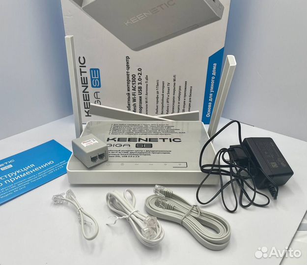 Wi-Fi роутер Keenetic Giga SE KN-2410 Белый