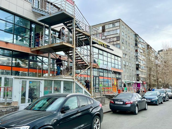 Сдам торговое помещение, 165 м²