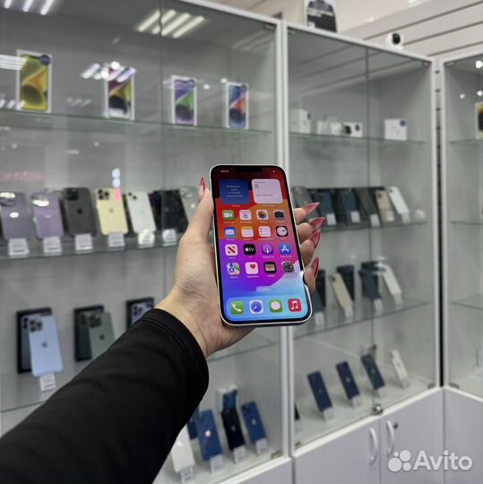 iPhone 13, 128 ГБ