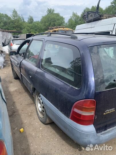 В разборе Ford Mondeo 2 универсал