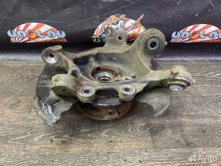 Кулак задний правый Bmw F30 седан N47D20C 07.2012