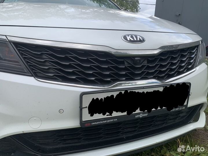 Решетка радиатора Kia Optima 2019 с камерой