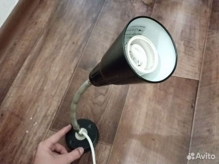 Лампа настенная