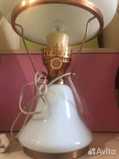 Лампа настольная