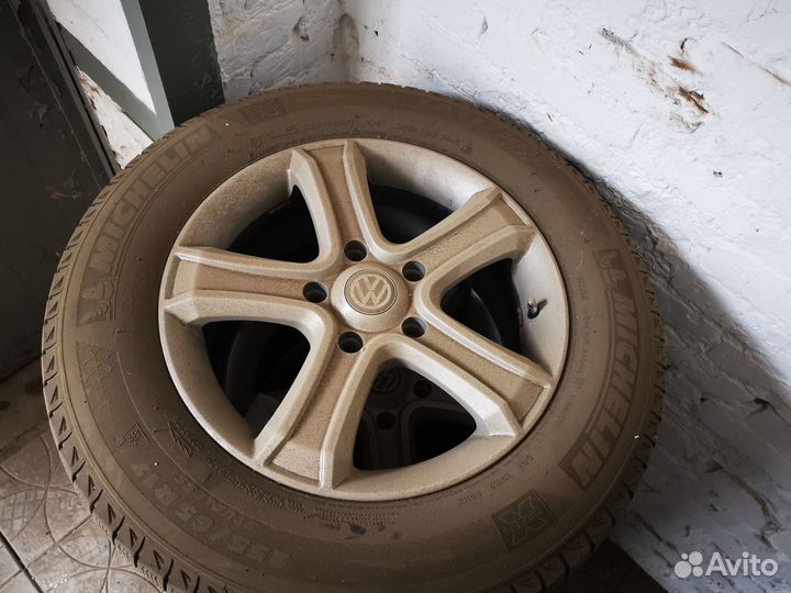 Michelin Latitude X-Ice 235/65 R17