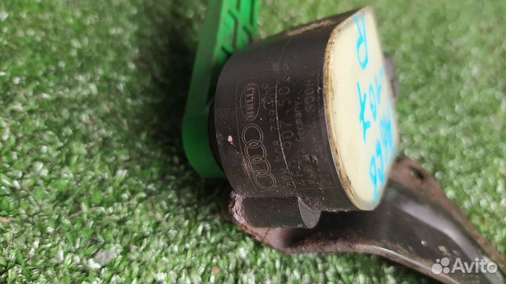 Датчик высоты дорожного просвета задний Audi A6