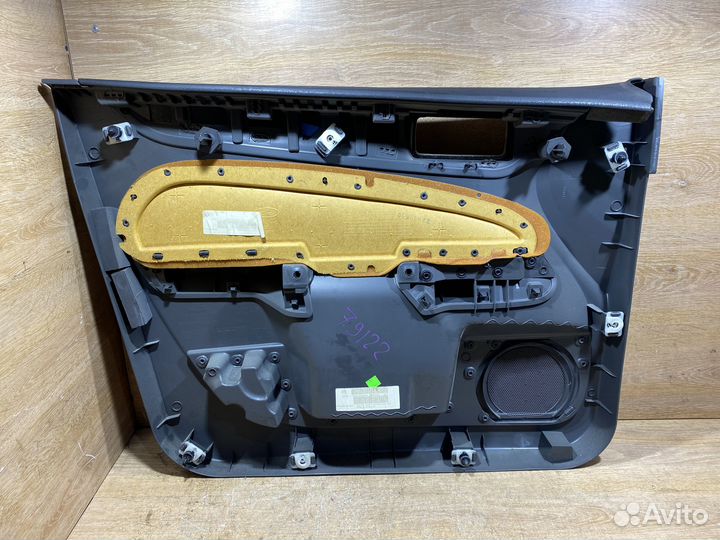 Обшивка передняя правая Ford Focus 2 79122