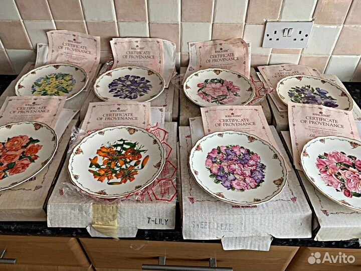 Тарелки.Royal Albert.Любимые цветы Королевы Матери