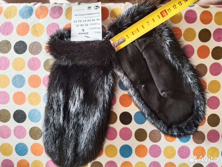 Варежки с норкой