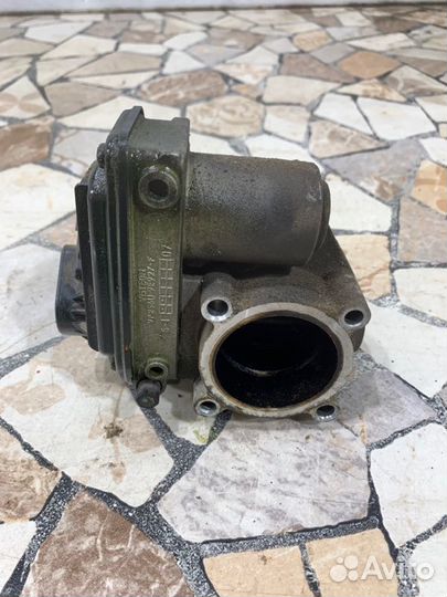 Дроссельная заслонка Ford Focus хэтчбэк 1.6 hwdb