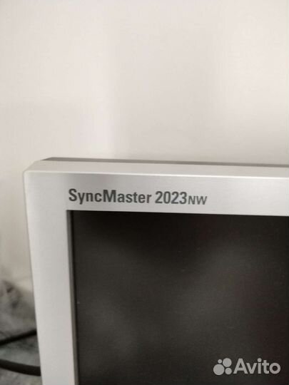 Монитор Samsung