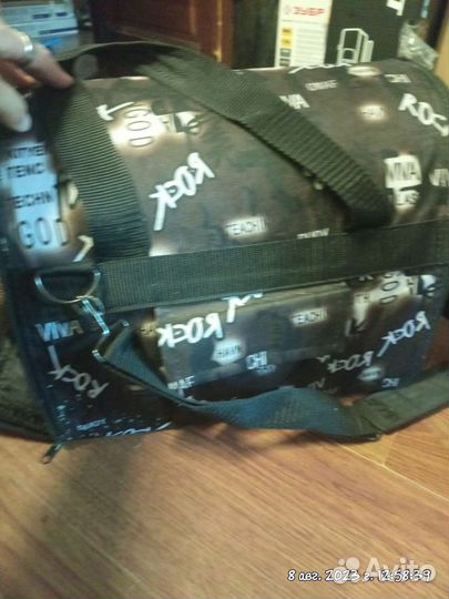 Переноска для кошек и собак мелкой породы