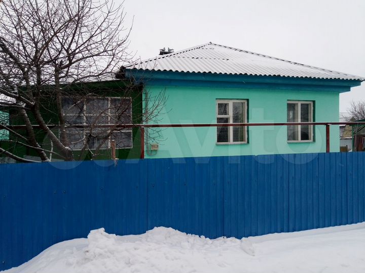 Дом 54 м² на участке 4 сот.
