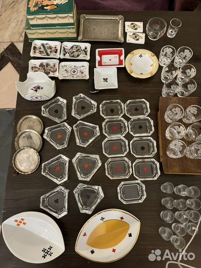 Пепельницы, все для фанатов игры на картах