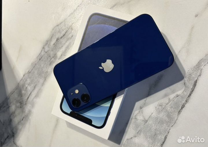 iPhone 12, 64 ГБ