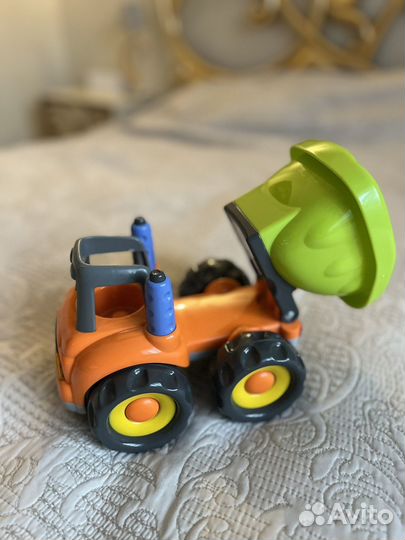 Игрушка грузовик