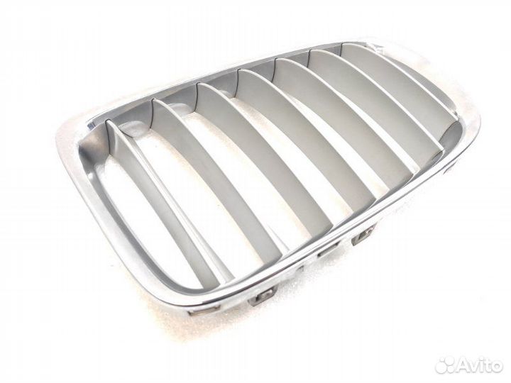Решетка радиатора передняя левая Bmw X1 E84 2013