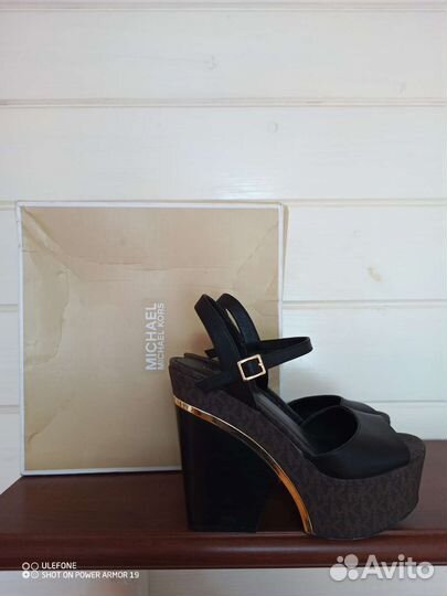 Босоножки Michael Kors, 36,5 размер
