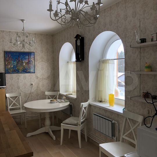 2-к. квартира, 69 м², 1/3 эт.