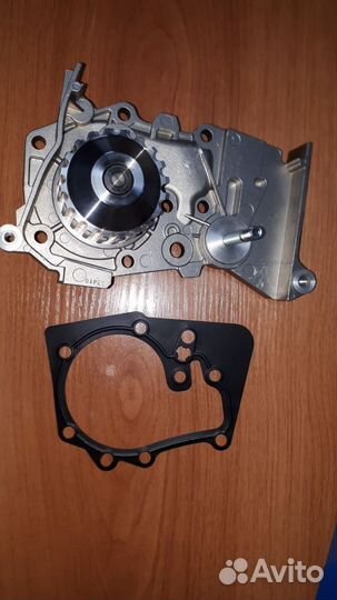 Насос водяной/помпа Рено Логан/Меган/Ларгус