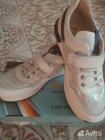 Кроссовки Турция, 38 разм