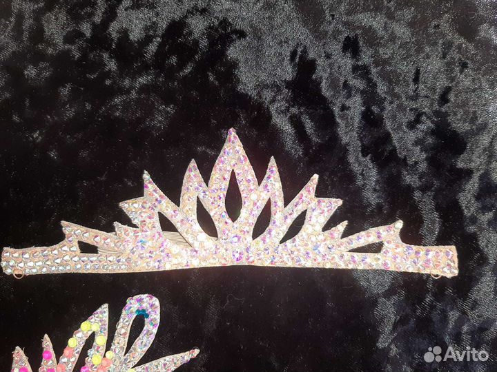 Украшение на пучок гимнастки