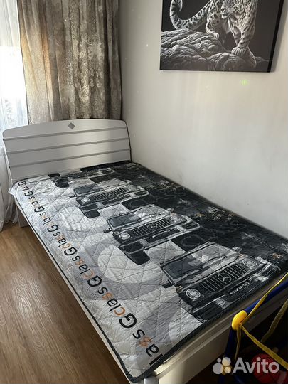 Кровать полуторка